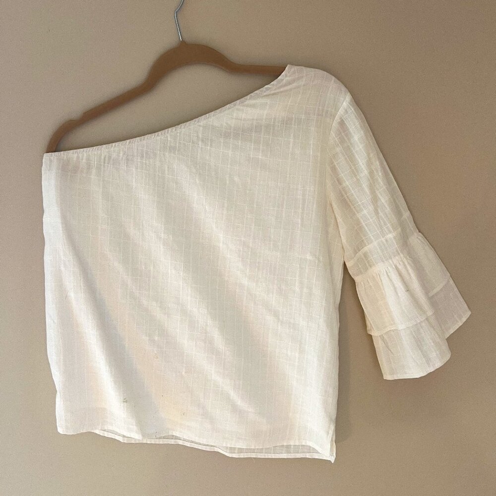 One shoulder blouse